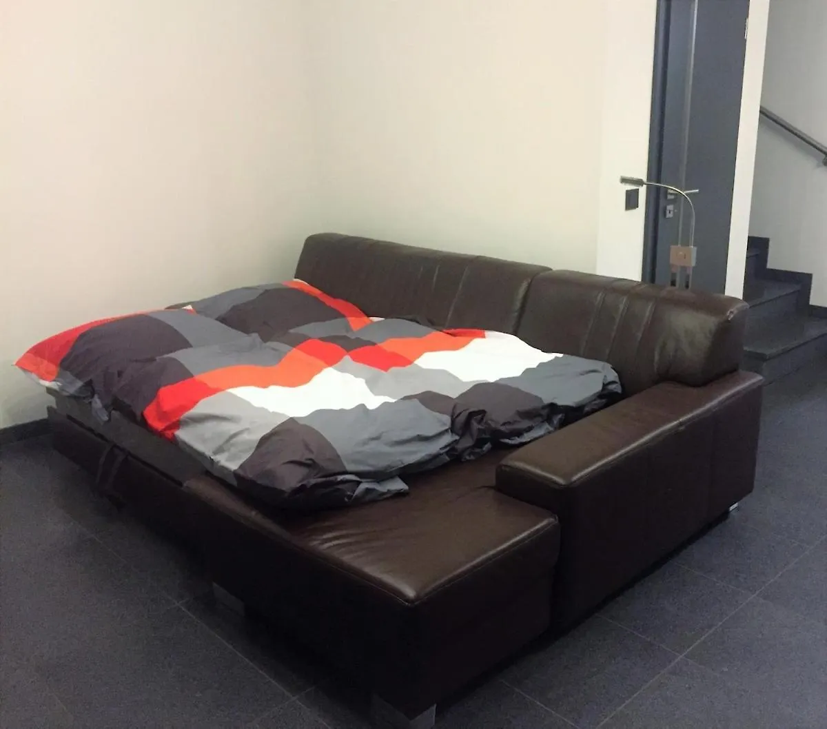 Daire Moderne 3 Zimmer Wohnung Mit Separatem Eingang Hannover