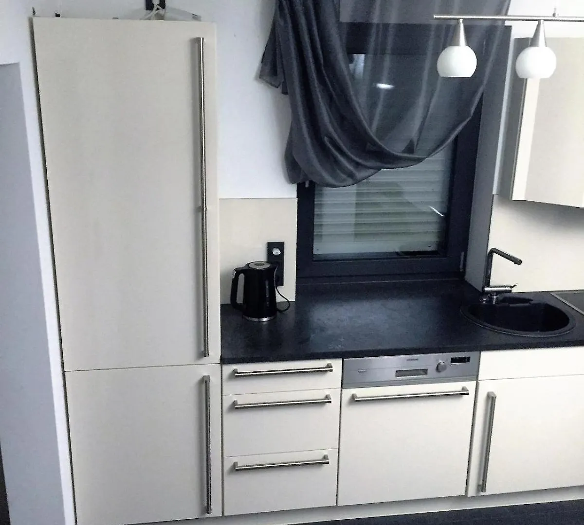 Moderne 3 Zimmer Wohnung Mit Separatem Eingang Hannover 0*,